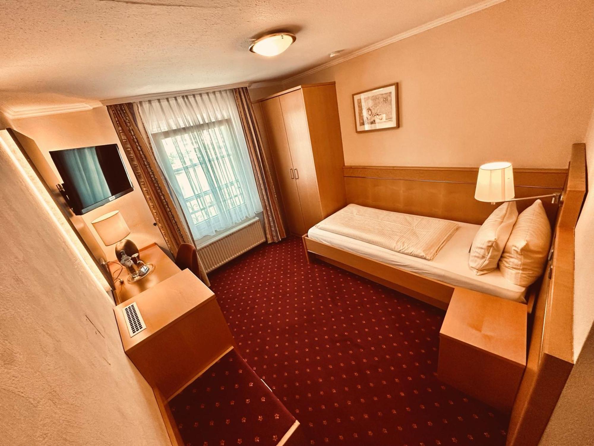 Hotel Weinhof Cochem Esterno foto